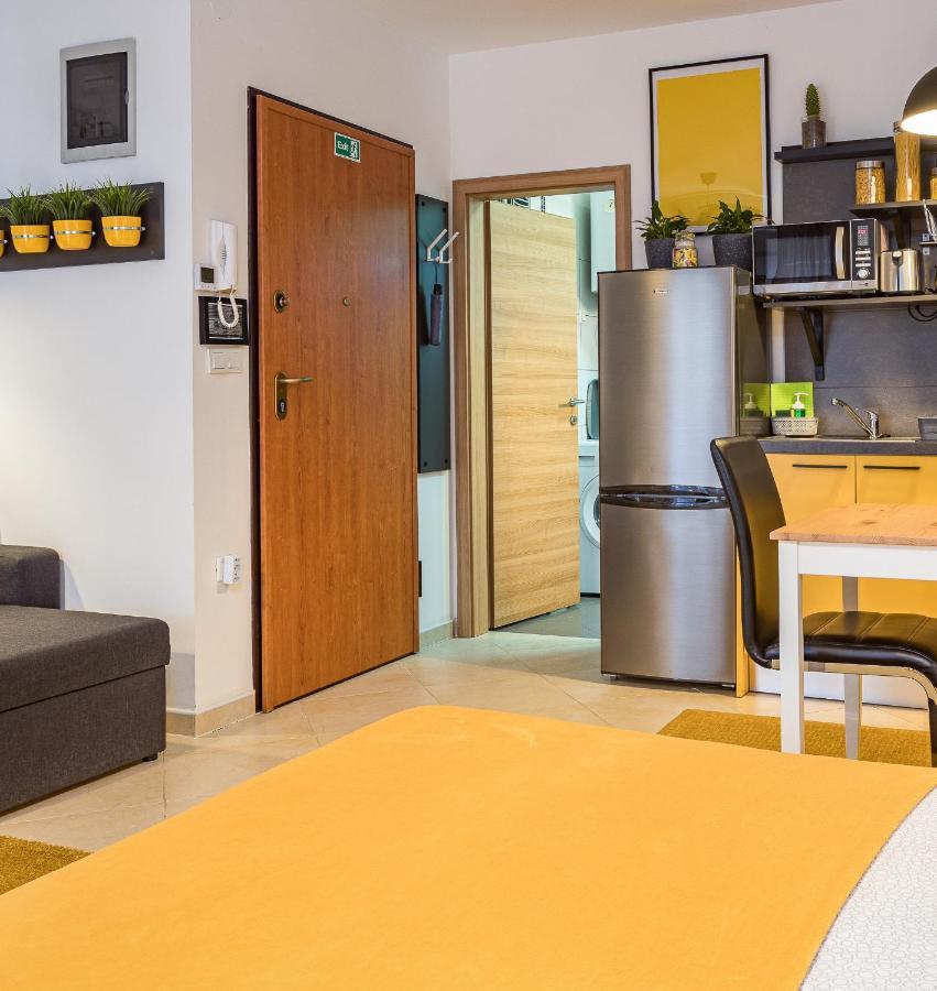 Apartment Julija *