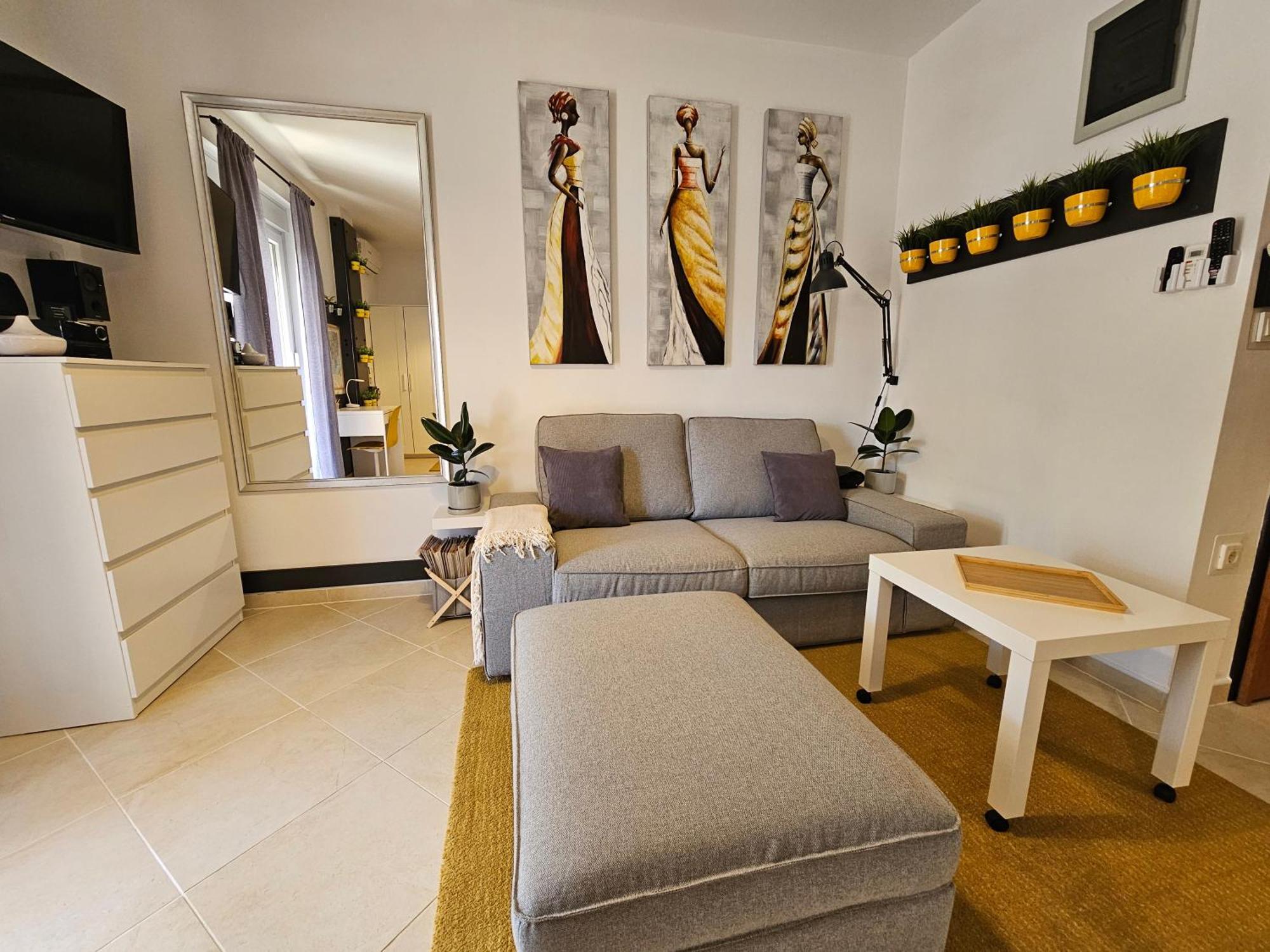 Apartment Julija *